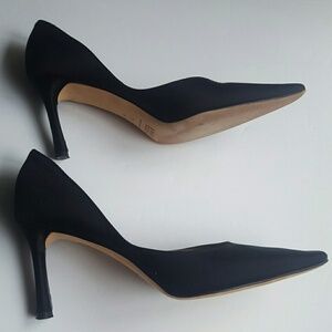 Anne Klein black STUNNING AND SEXY satin real leather soul pumps Size -7.5